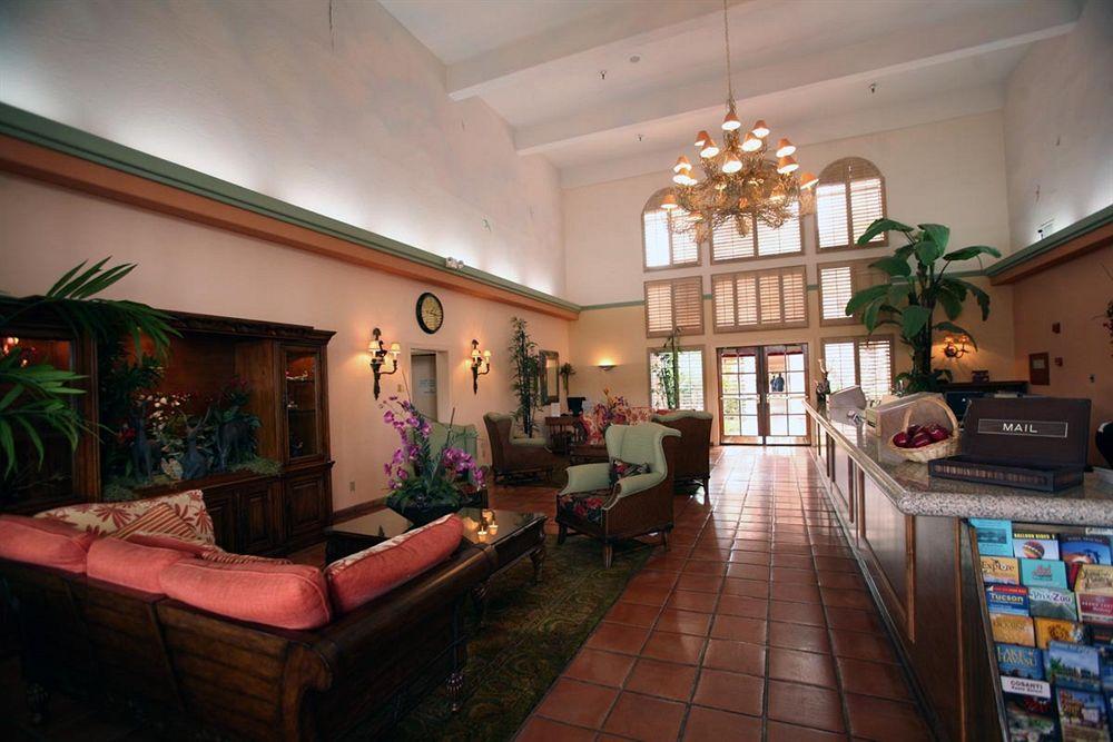 יומה La Fuente Inn & Suites מראה חיצוני תמונה